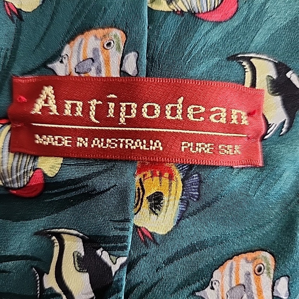 Antipodean Made in Australia Pure Silk Men's Tie Teal‎ With Tropical Fish - Picture 2 of 5